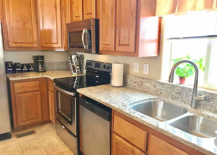 Local View Pet Friendly Boat Parking Close To Antelope Canyon Horseshoebend * Page